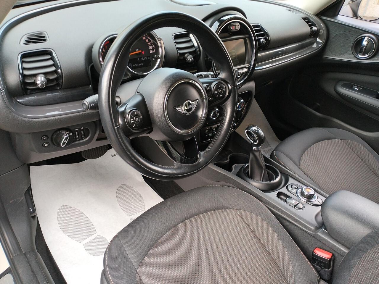 MINI Cooper Clubman IV F54 2016 1.5 Hype auto