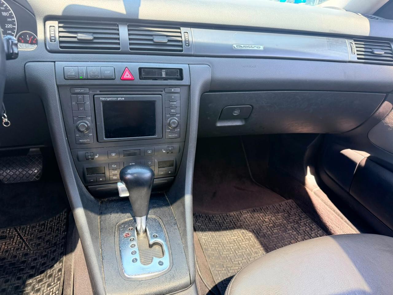 Audi A6 2.5 V6 TDI/180 CV cat Avant quattro