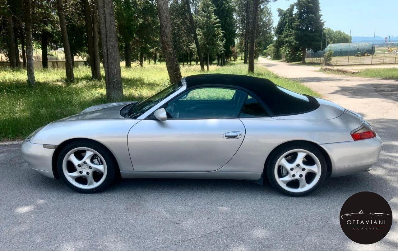 Porsche 911 996 Carrera 4