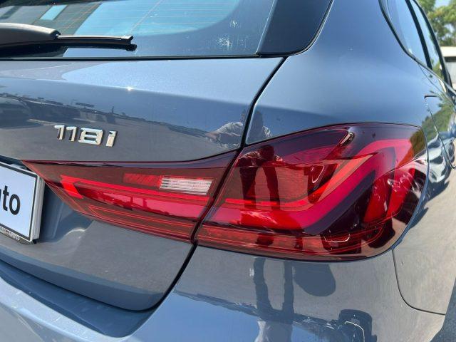 BMW 118 i 5p. Business Advantage