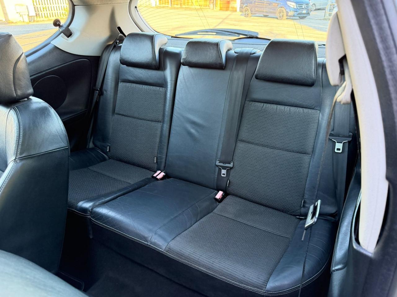 Peugeot 207 1.6 HDi 110CV 3p. XS