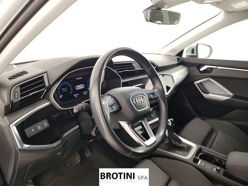 Audi Q3 Sportback 45 TFSI e S tronic Business Plus