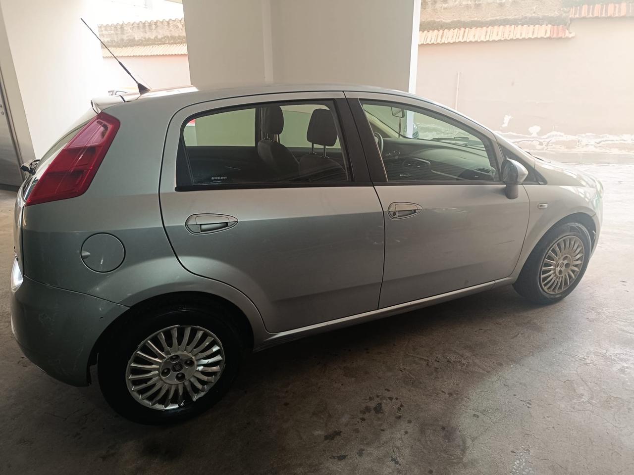 Fiat Grande Punto 1.3 MJT 75 CV 5 porte Dynamic