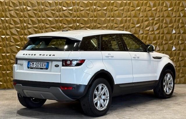 Land Rover Range Evoque 2.2 TD4 5p. Pure