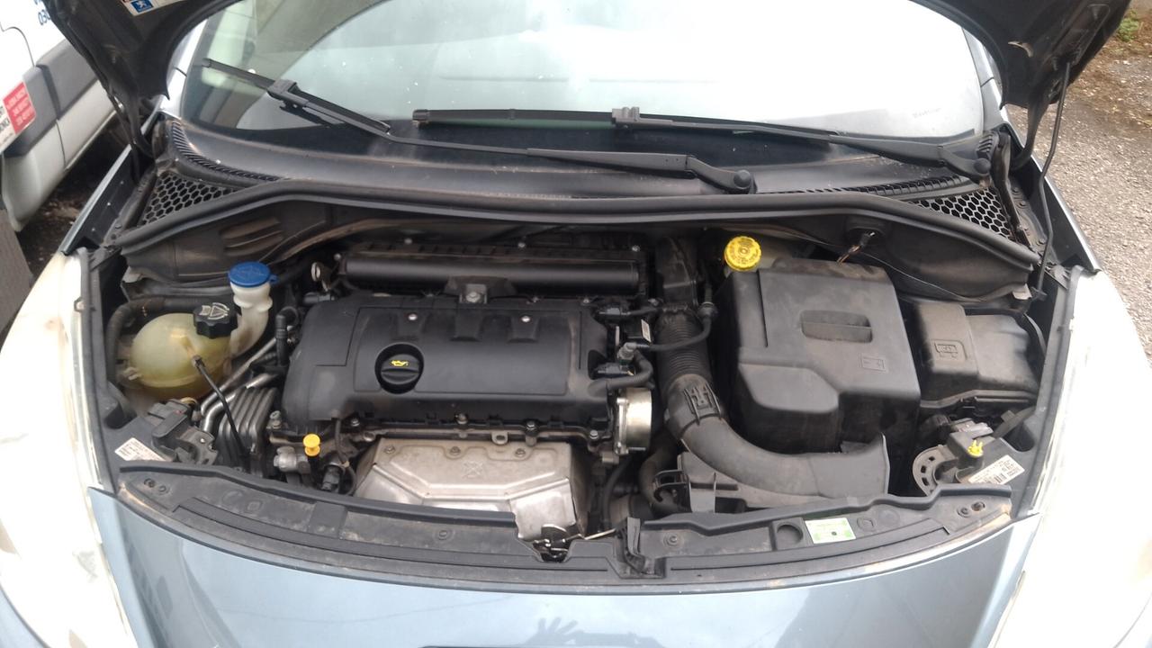 Peugeot 207 1.4 BZ 97MILA km LEGGI BENE 2010