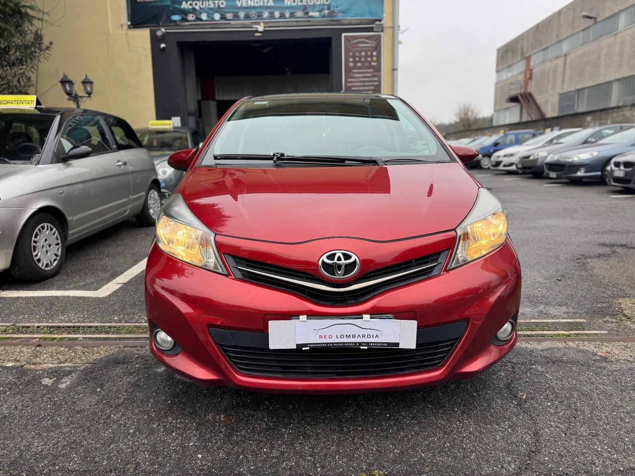 Toyota Yaris 1.3 3 porte Lounge CVT Stop & Start