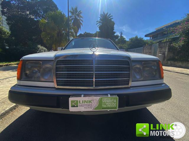 MERCEDES-BENZ 200 E 122 CV Berlina