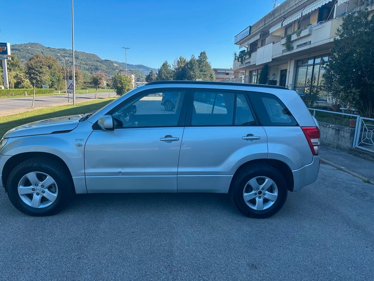 Suzuki Grand Vitara 1.9 DDiS 5 porte