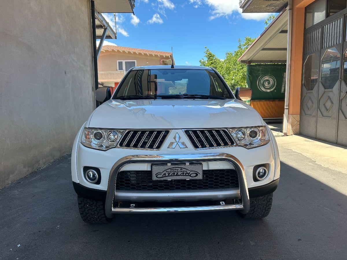 MITSUBISHI - L200 d.cab 2.5 di-d Intense Plus 178cv