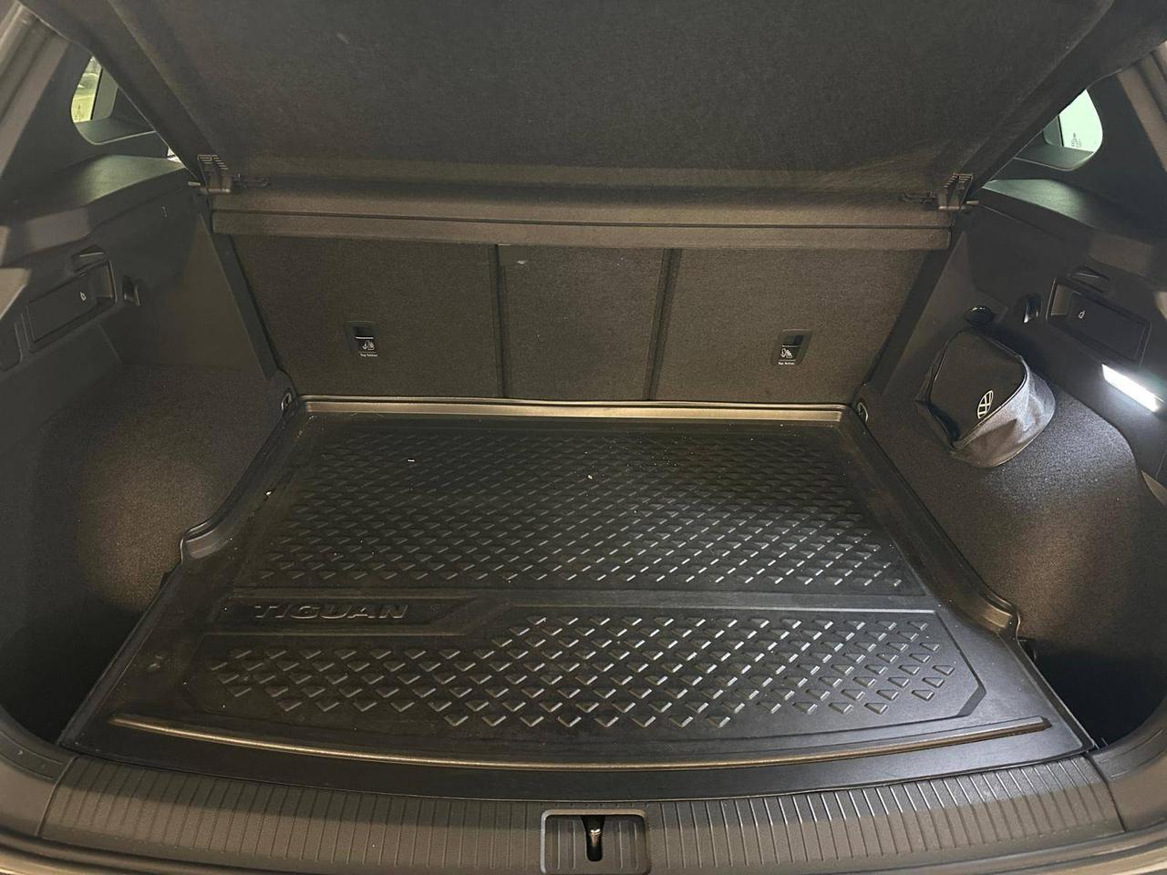 Volkswagen Tiguan 2.0 tdi R-Line 150cv