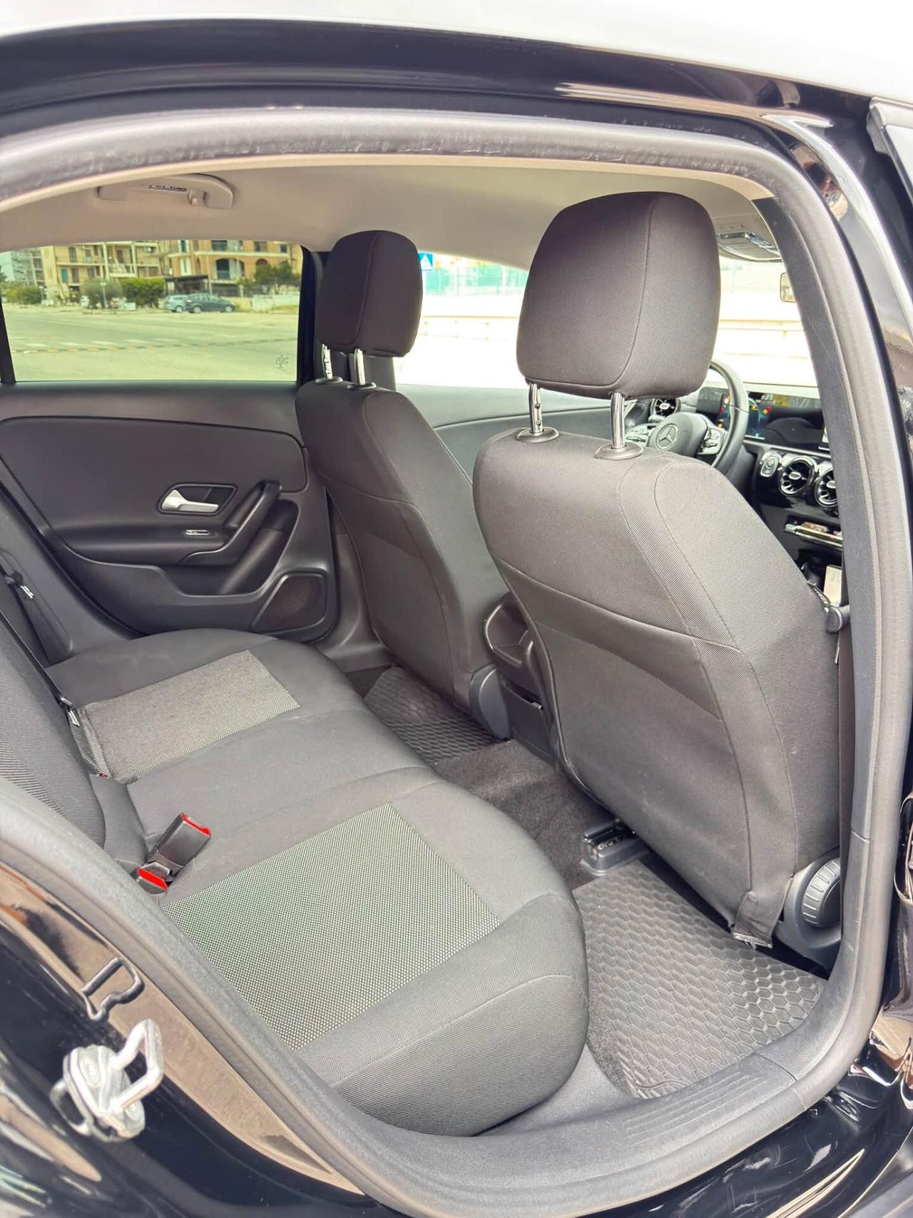 Mercedes-benz A 160 d Premium
