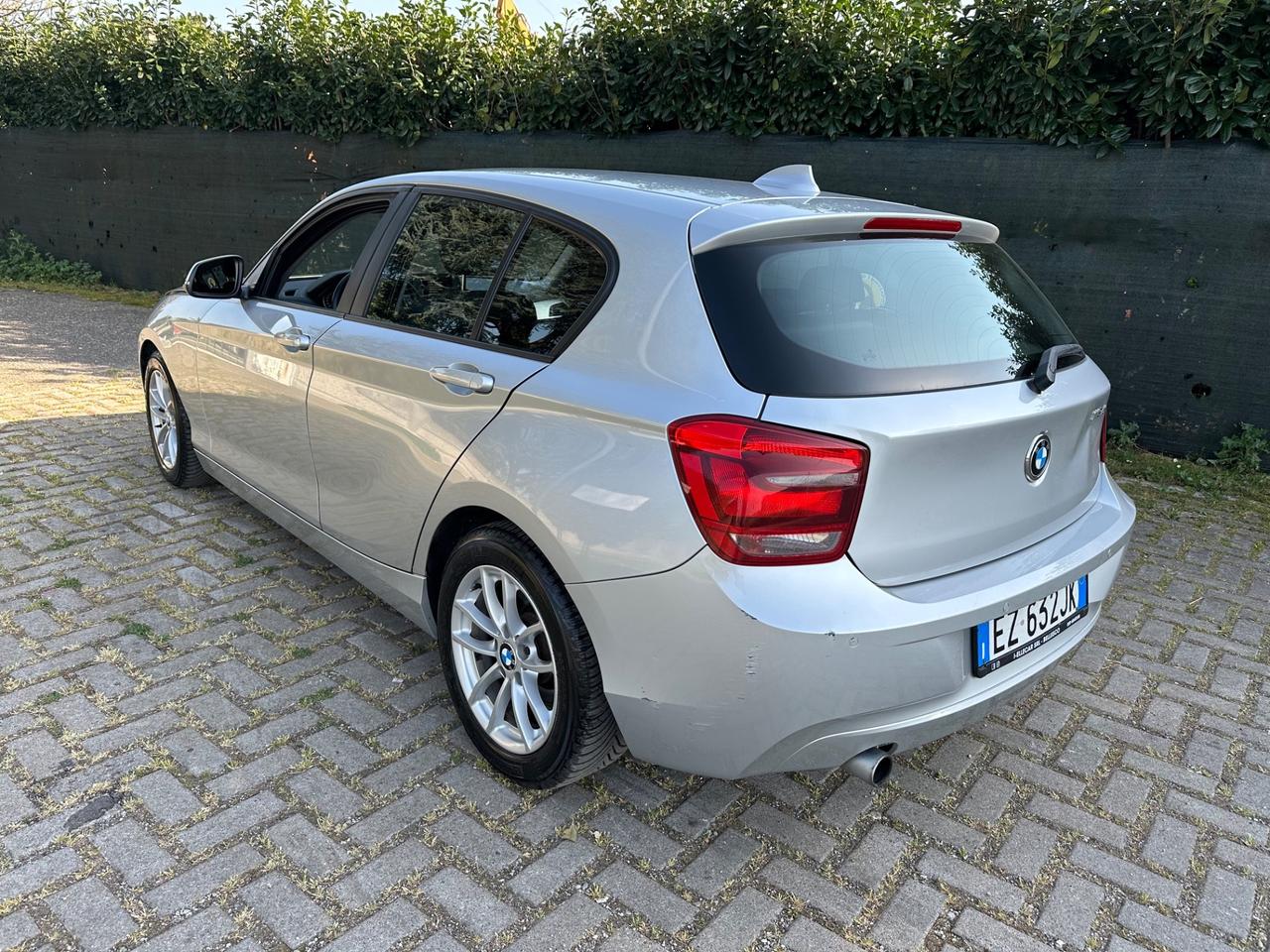 Bmw 116 116d 5p. Efficient Dynamics Urban