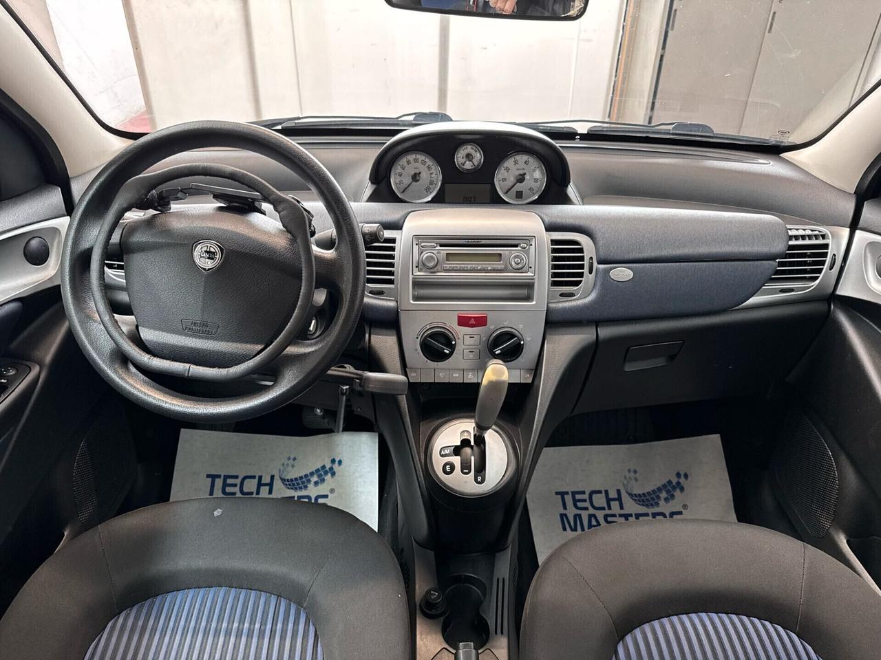Lancia Ypsilon 1.4 16V Platino AUTO CON ALLESTIMENTO PER DISABILI