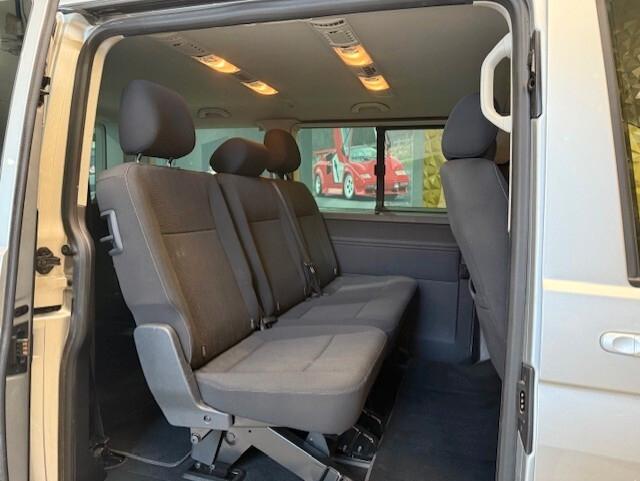 Volkswagen Caravelle 2.0 TDI 204CV DSG 4 Motion Comfortline N1