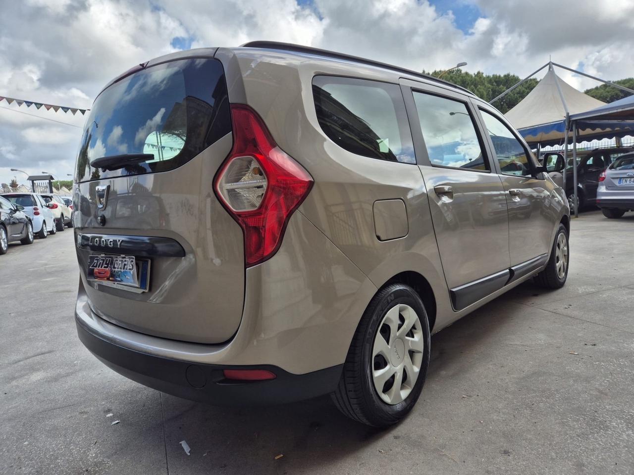Dacia Lodgy 1.6 8V 85CV Metano 5 posti Lauréate