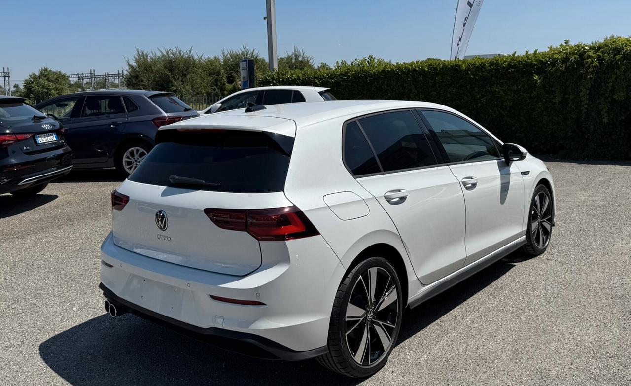 Volkswagen Golf 2.0 TDI 200CV GTD KM0 FULL O/ NO VINCOLI /ITALIANA
