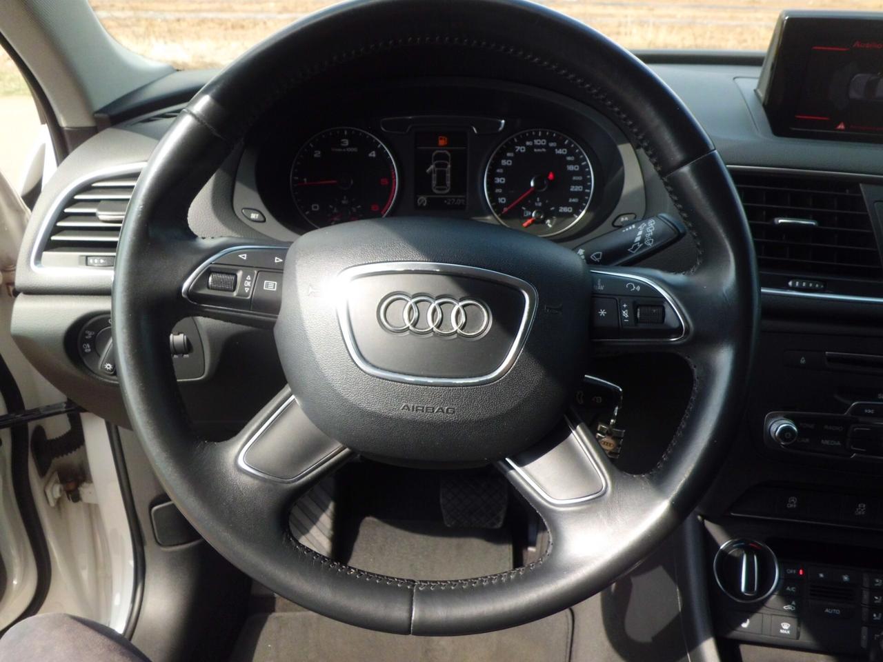 Audi Q3 2.0 TDI 120 CV S-LINE- STRONIC