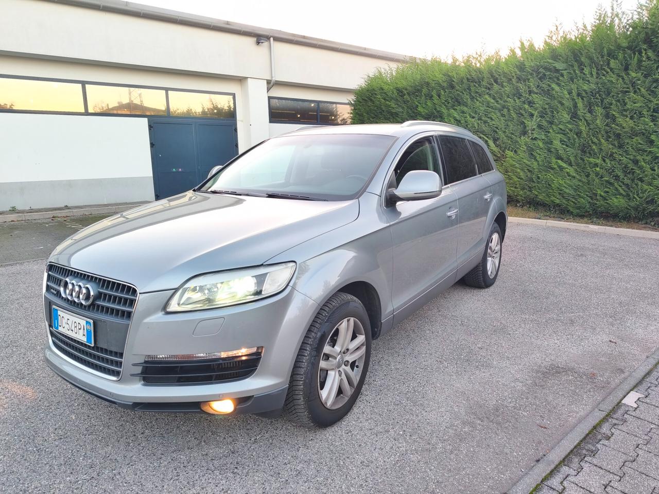 Audi Q7 3.0 V6 TDI 233CV 4x4 7posti buon stato