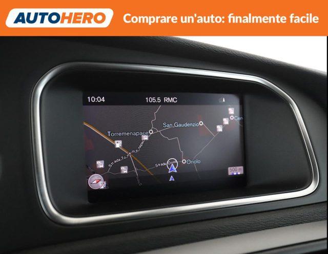 VOLVO V40 Cross Country D2