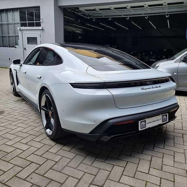 Porsche Taycan Turbo S 761cv -PDCC-SEDILI VENTILATI-IVA ESPOSTA