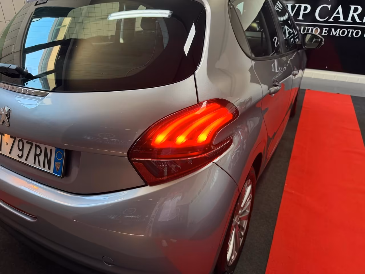 Peugeot 208 PureTech 82 Stop&Start 5 porte Allure