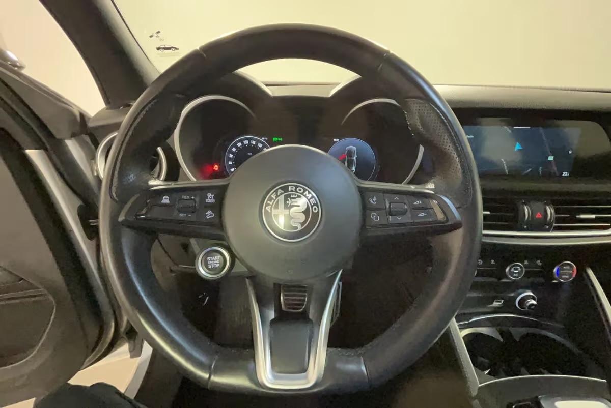 Alfa Romeo Stelvio 2.2 Turbodiesel 210 CV AT8 Q4 Competizione