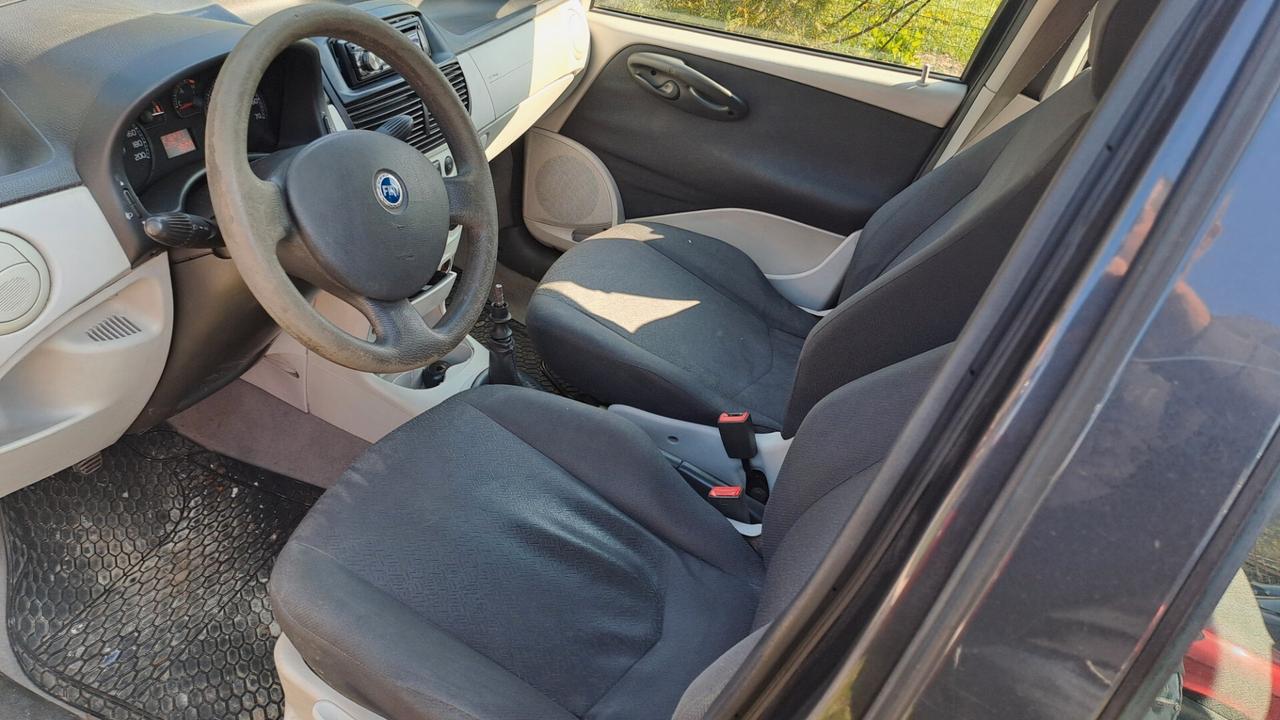 Fiat Punto 1.2i cat 5 porte Feel