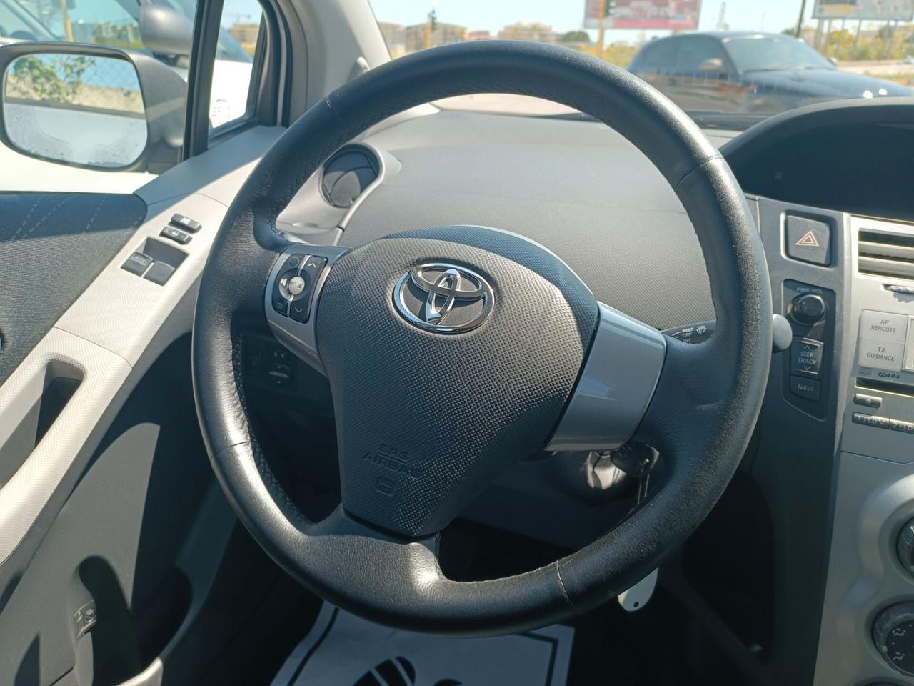 Toyota Yaris 1.4 D-4D 5 porte Sol