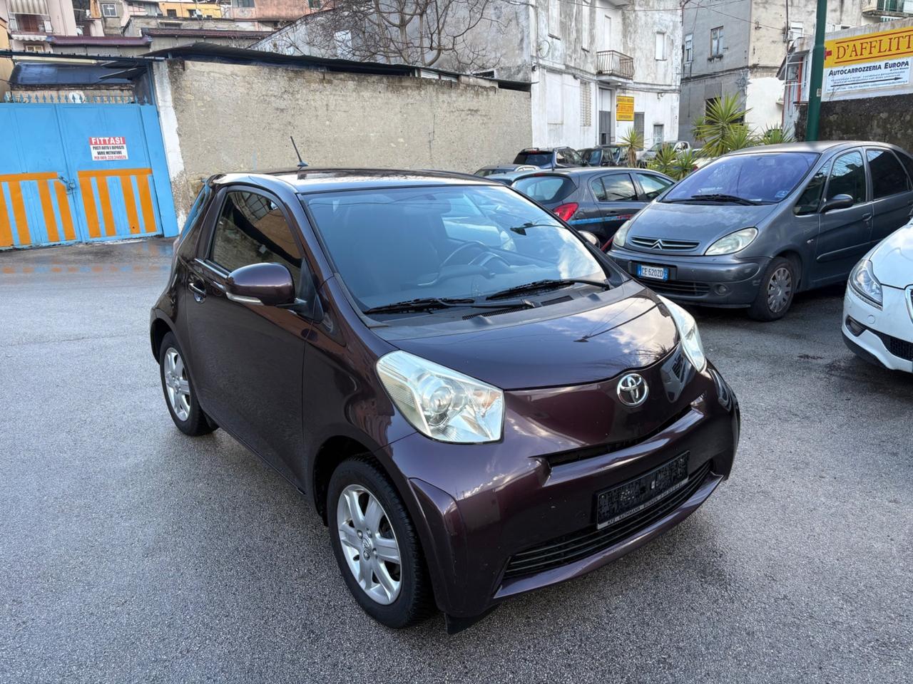 Toyota iQ 1.0