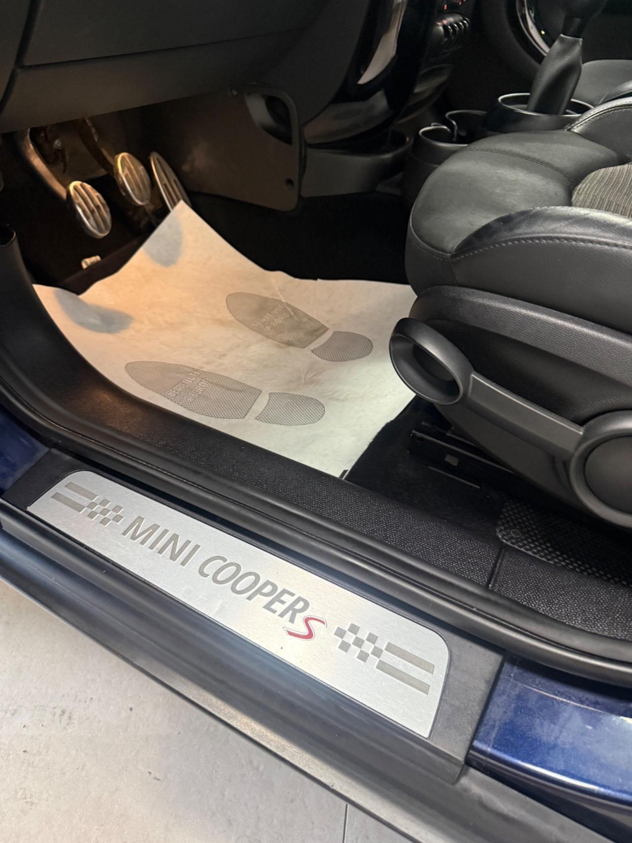 Mini Cooper Countryman 2.0 SD