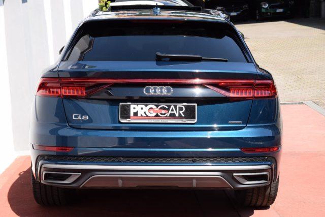 AUDI Q8 55 TFSI quattro tiptronic (Tetto/23"/quadzone)FULL