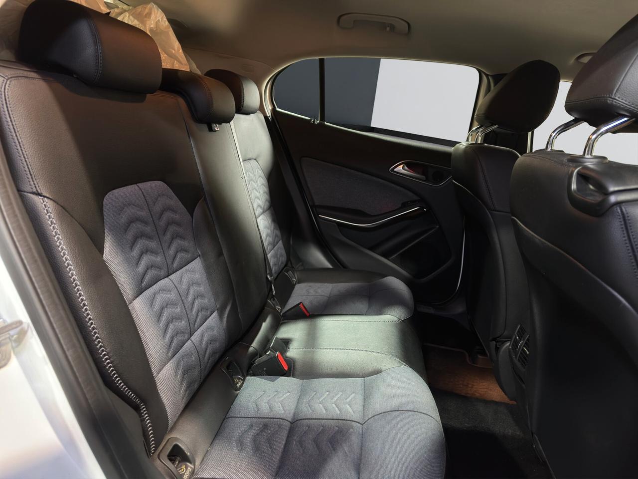 Mercedes-benz GLA 200 Business auto
