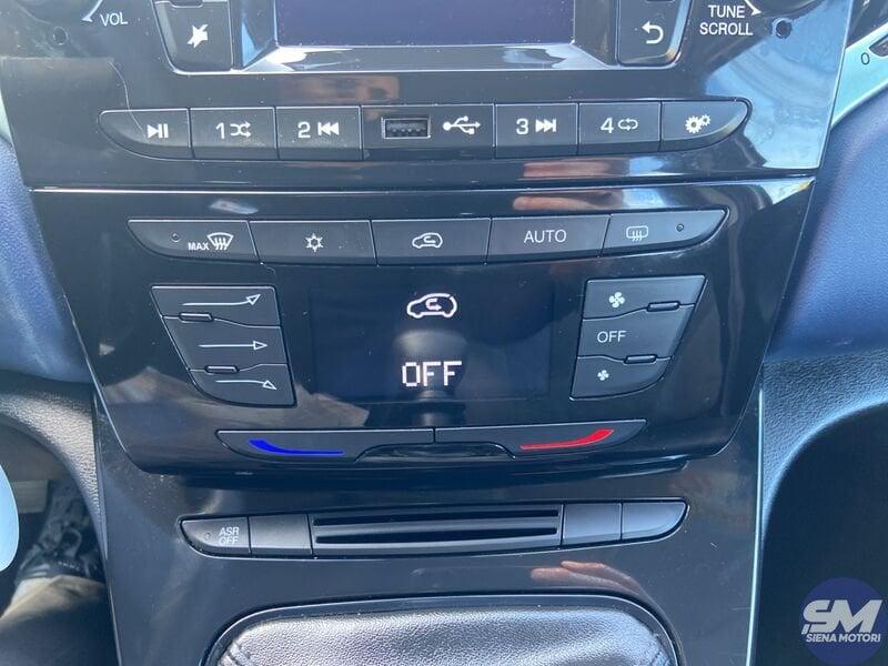 Lancia Ypsilon 1.0 FireFly 5 porte S&S Hybryd Gold