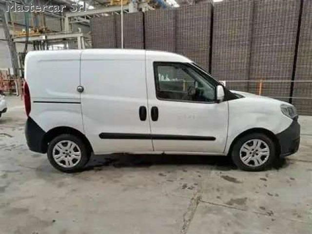 FIAT Doblo Cargo 1.3 mjt 16v 95cv SX E6 - FH053YZ