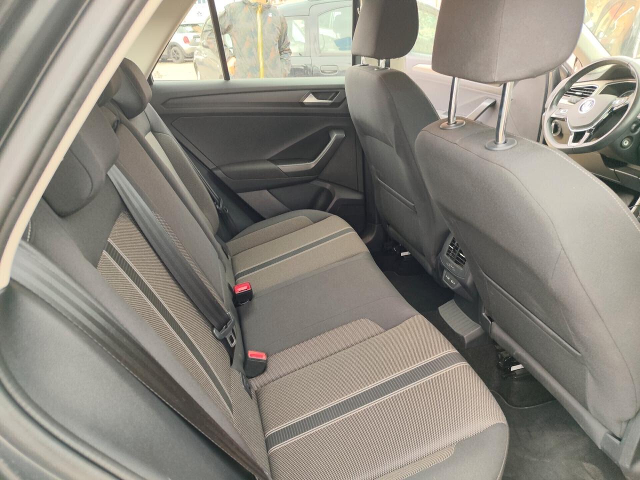 Volkswagen T-Roc 2.0 TDI 150 CV DSG!334 euro al mese!
