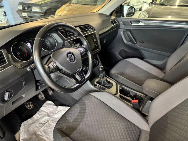 VOLKSWAGEN Tiguan 1.6 TDI BlueMotion Technology R-Line