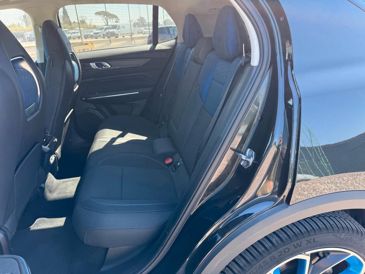 Lynk & Co 01 1.5 TD PHEV