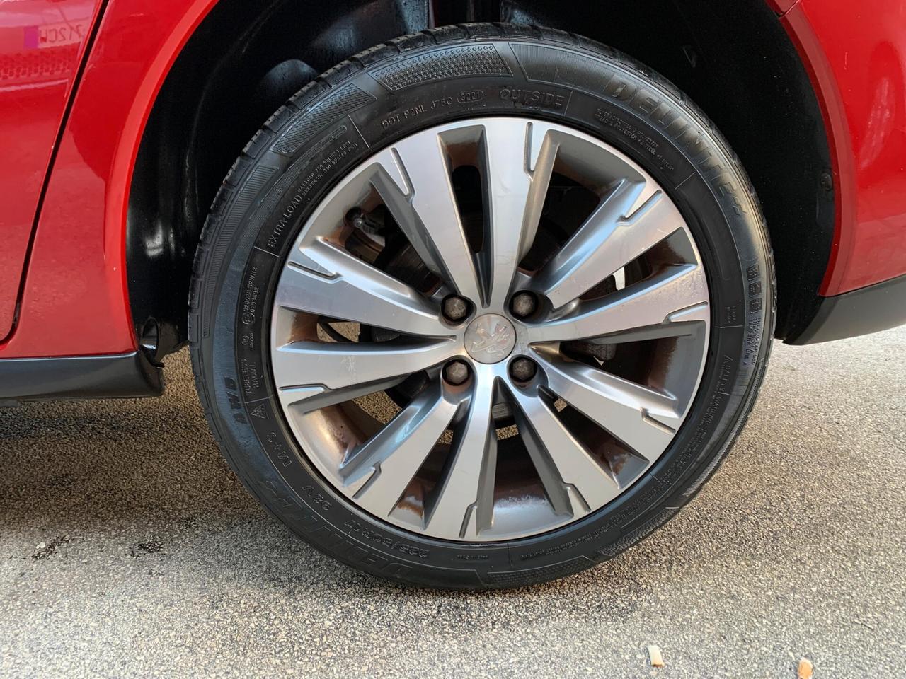 Peugeot 3008 1.6 HDi 115CV Allure