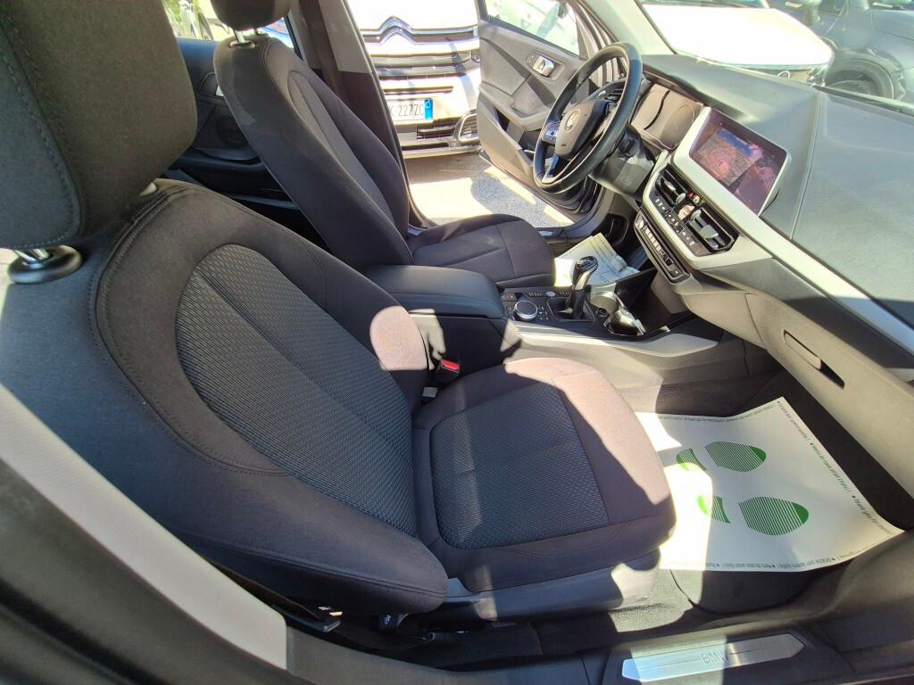 BMW NEW 116d Business Advantage