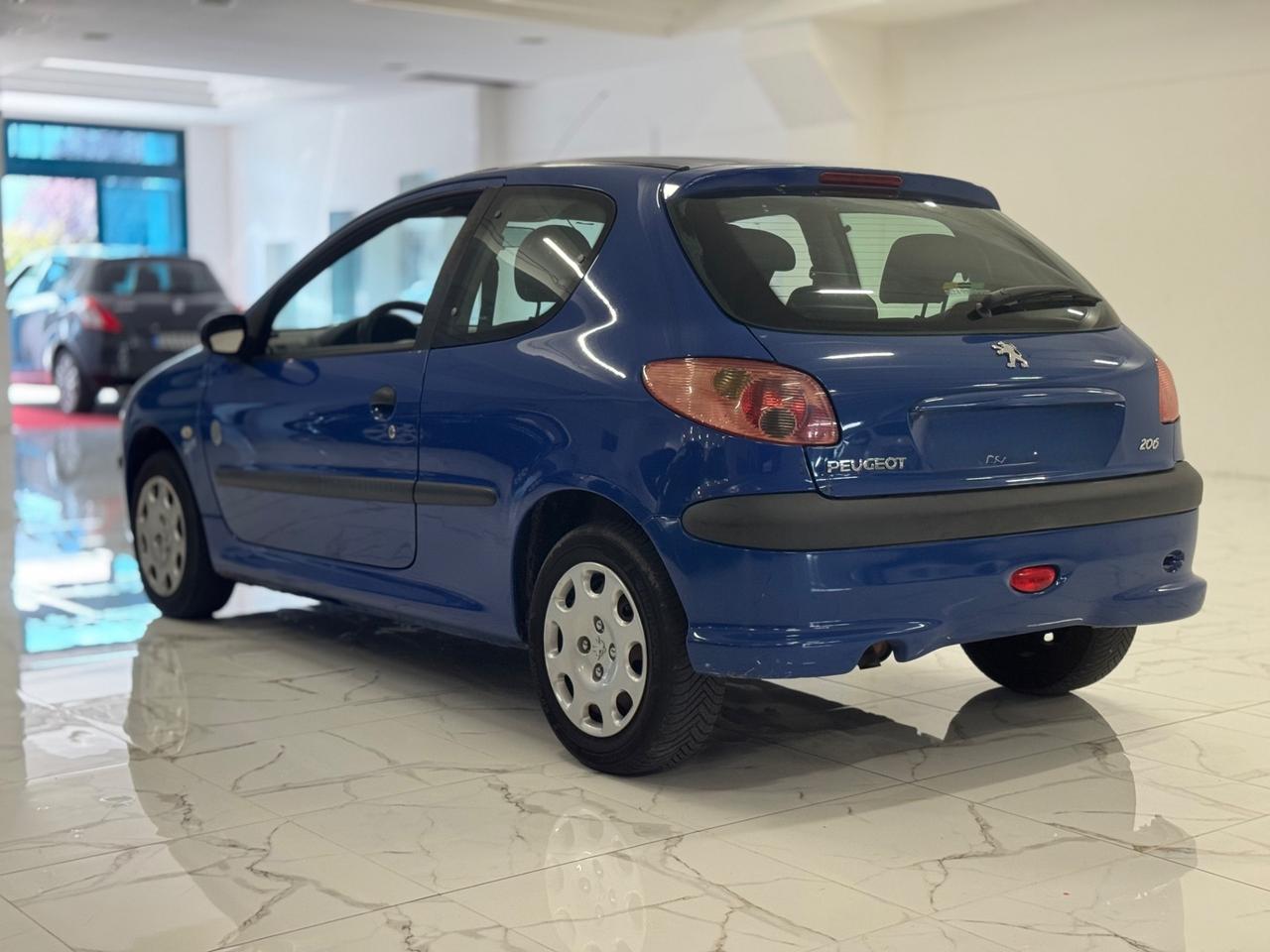 Peugeot 206 1.1 3p NEOPATENTATI