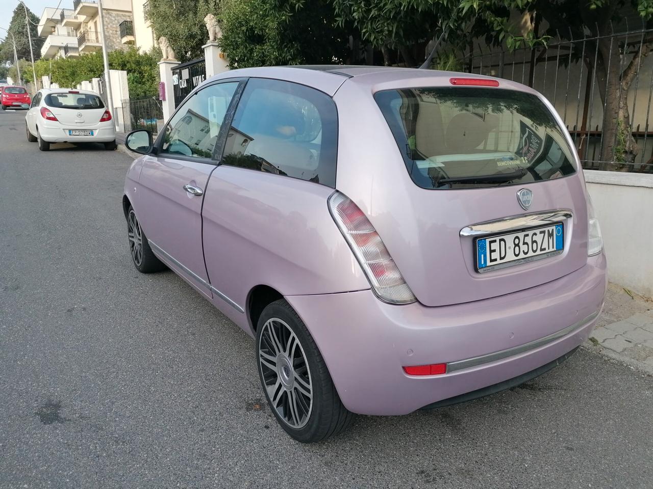 Lancia Ypsilon 1.2 60cv Platino Tetto Apribile
