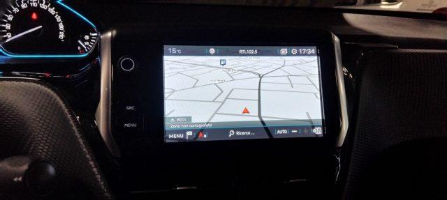 PEUGEOT 2008 1.2 PureTech 82 Allure