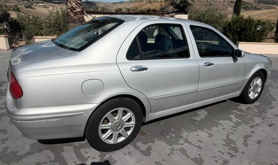 Lancia Lybra 1.9 JTD cat