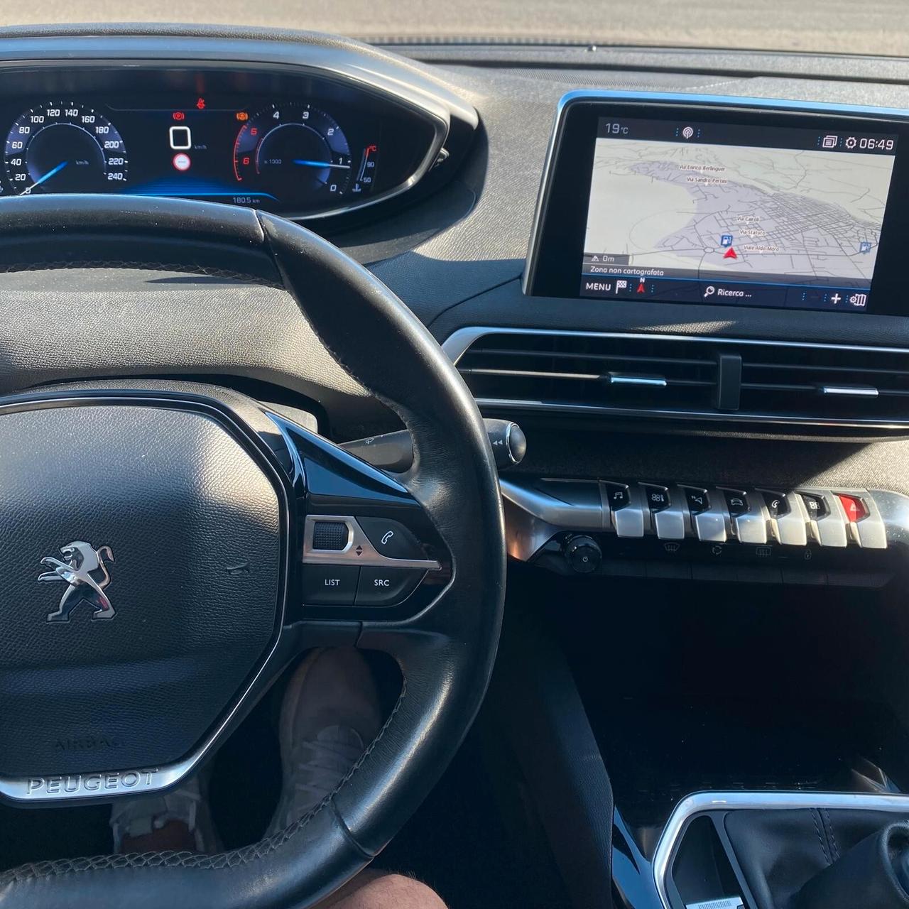 Peugeot 3008 BlueHDi 120 S&S Allure