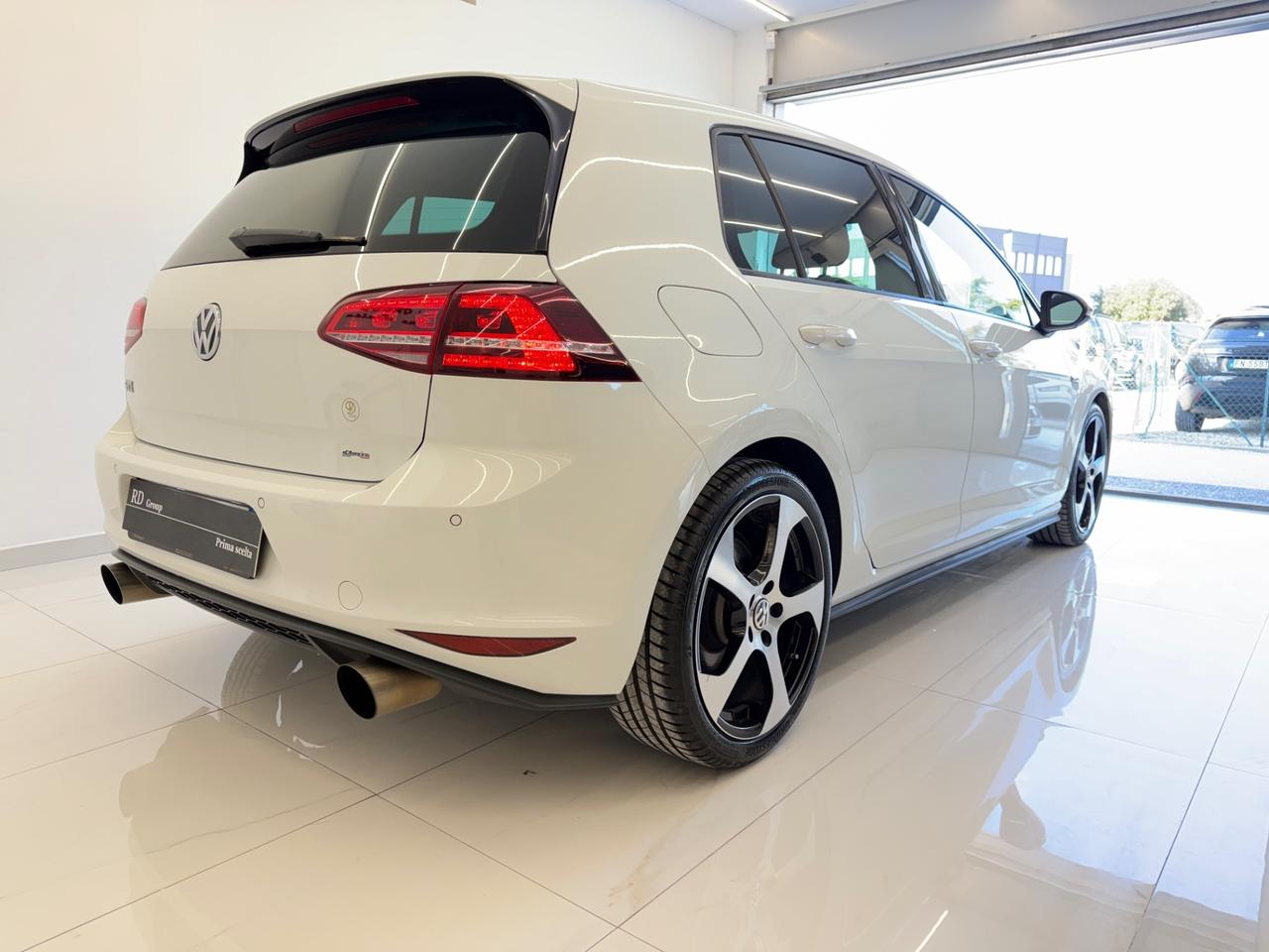 Volkswagen Golf GTI DSG 220CV AUTOMATICA SCARICO SPORTIVO