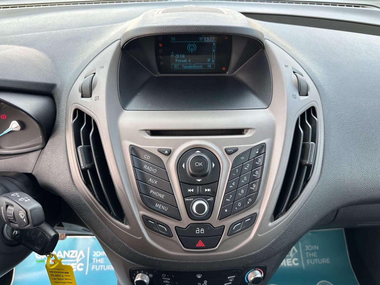 Ford Tourneo Courier 1.5 TDCI 75 CV Titanium