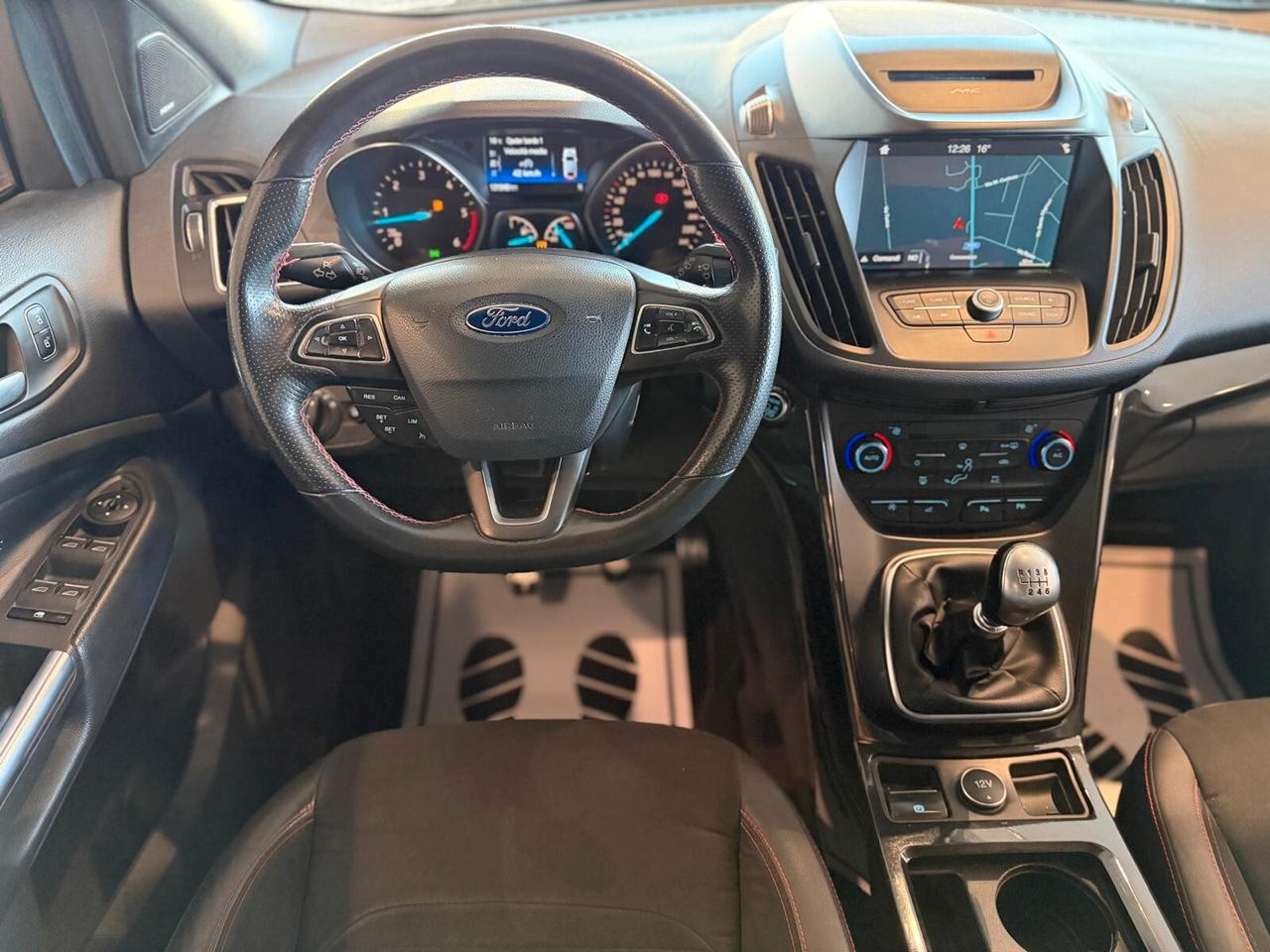 Ford Kuga 1.5 TDCI 120 CV S&S 2WD ST-Line