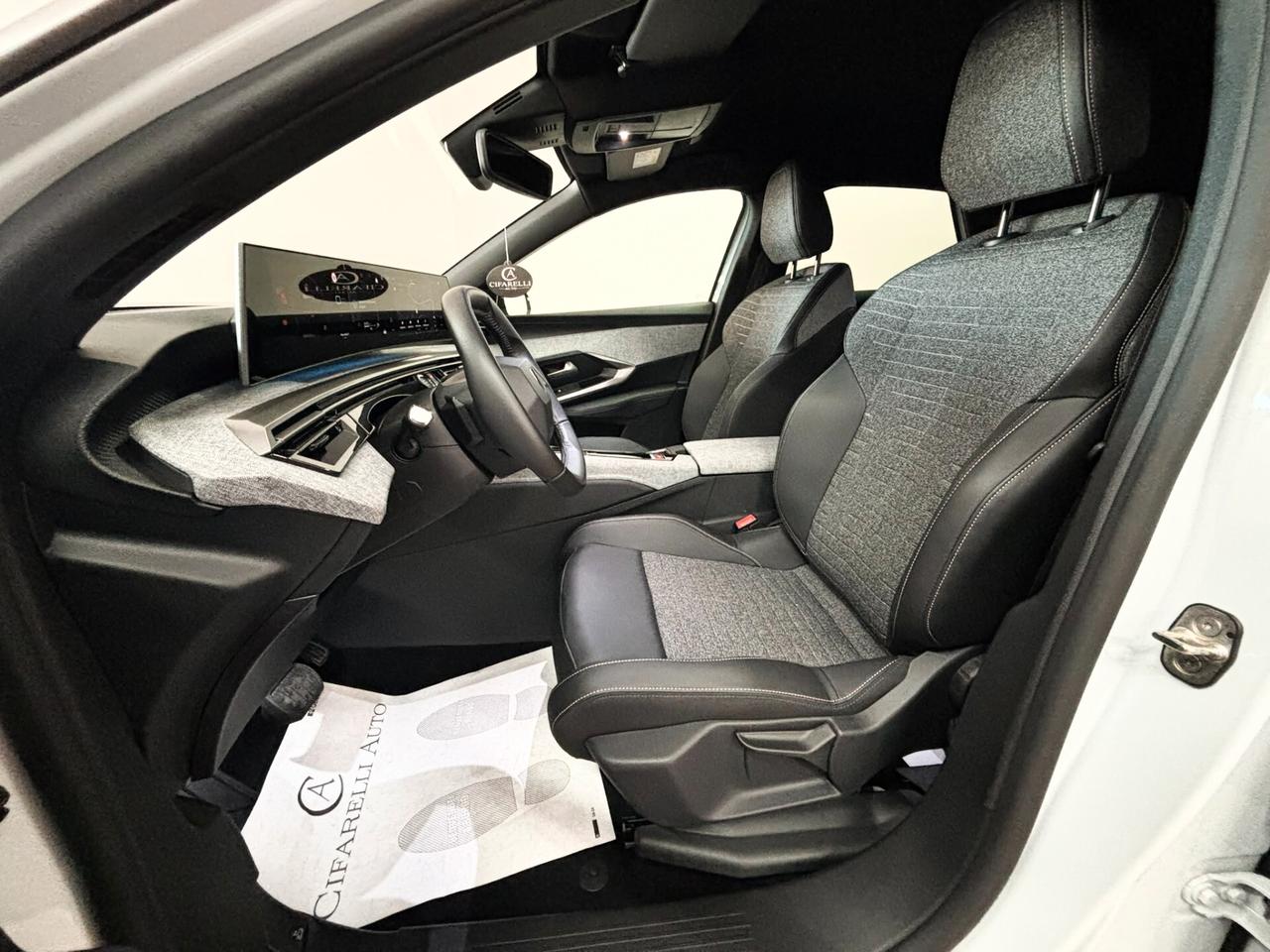 Peugeot 3008 Hybrid 145 e-DCS6 Allure