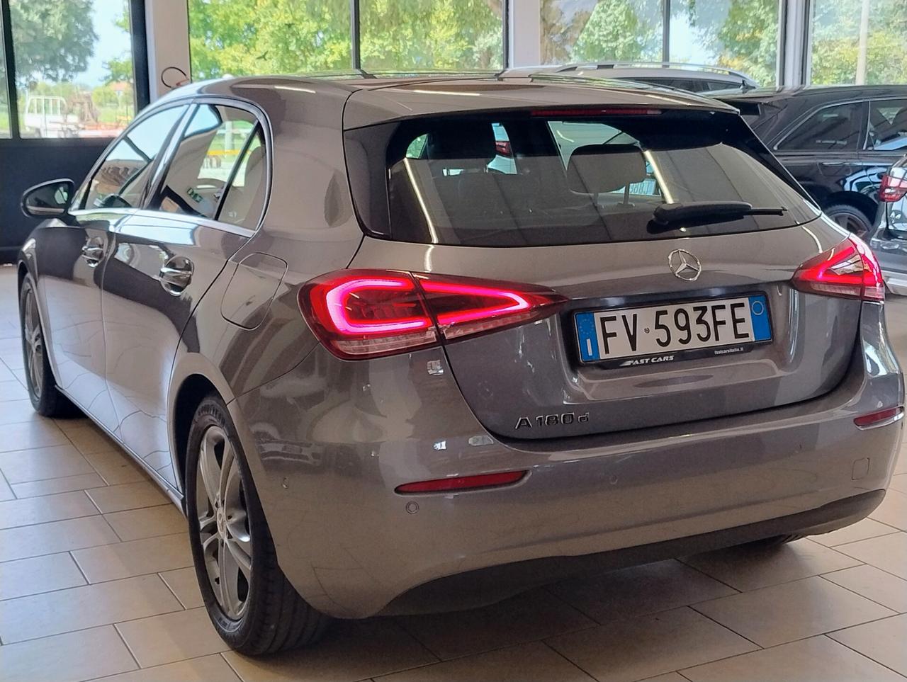 MERCEDES A180d Automatic Sport NAVI LED