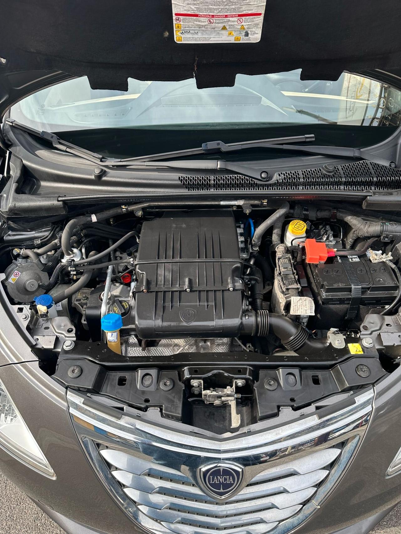 Lancia Ypsilon 1.2 69 CV 5 porte GPL Ecochic Gold